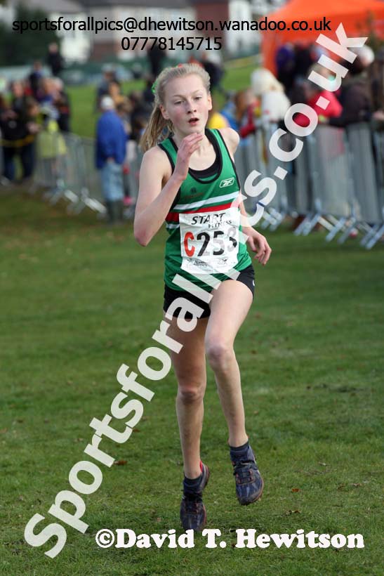 Girls under-15s Northern Cross Country Relays. Photo: David T. Hewitson/Sports for All Pics